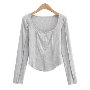 Women S Knitted Sweater In Various Colors